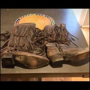 Eight second angels fringe boots